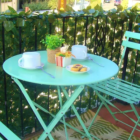 La Finestra Sulla Fiera Couette-café 3*